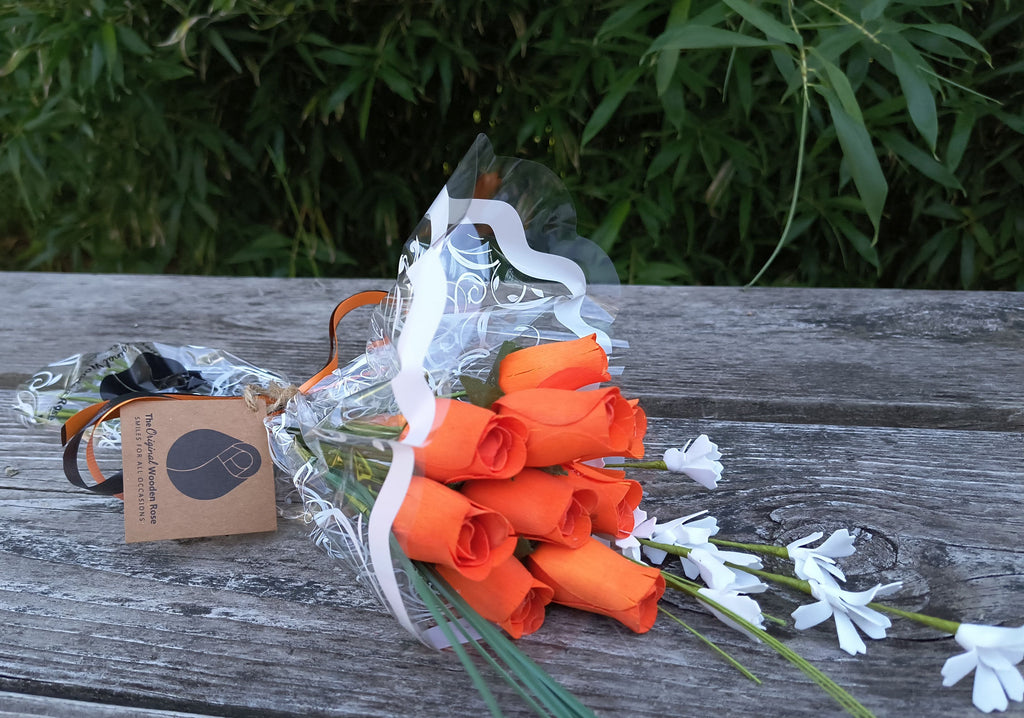 Halloween Wooden Rose Bouquet – All Orange