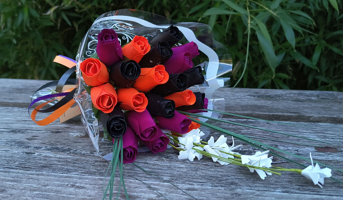 Halloween Wooden Rose Bouquet – Black, Orange & Violet